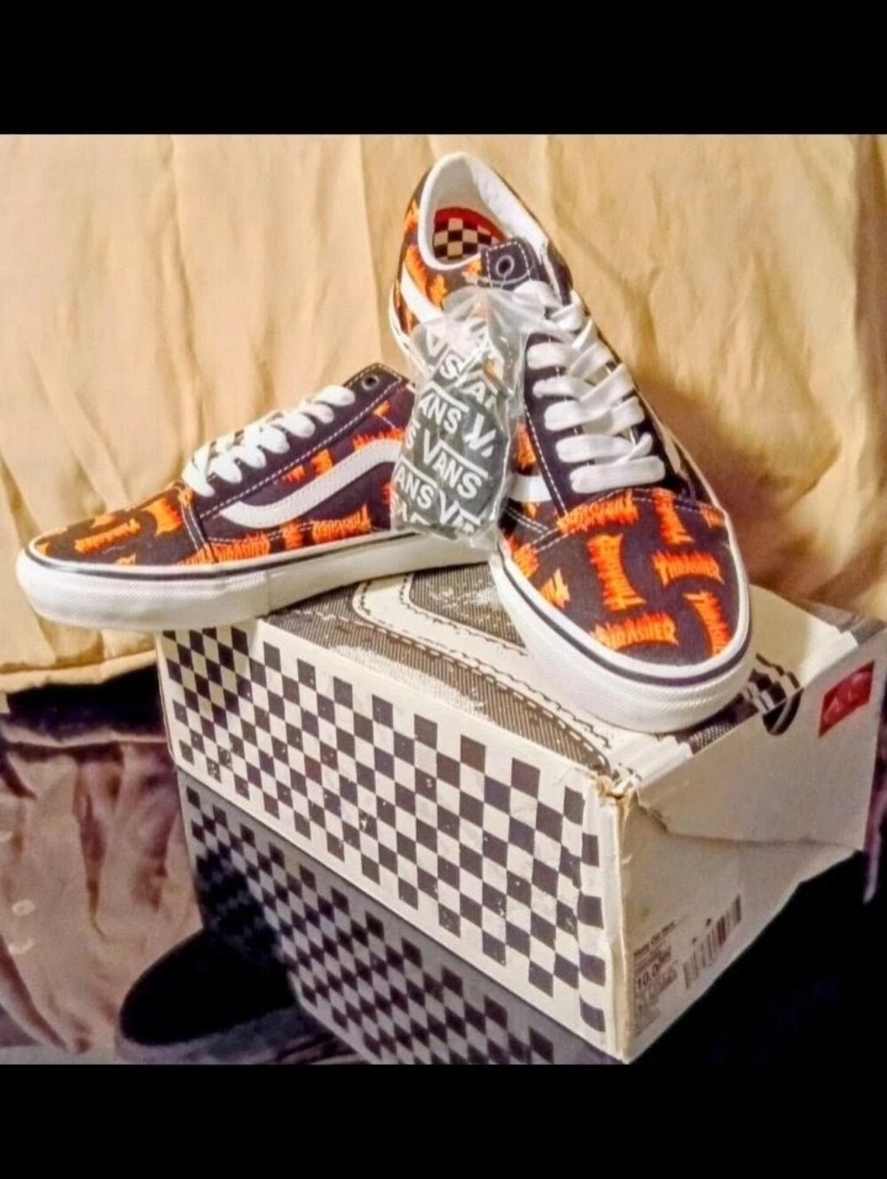 Vans Men's Black & Orange Old Skool Graphic Canvas Sneakers NWT